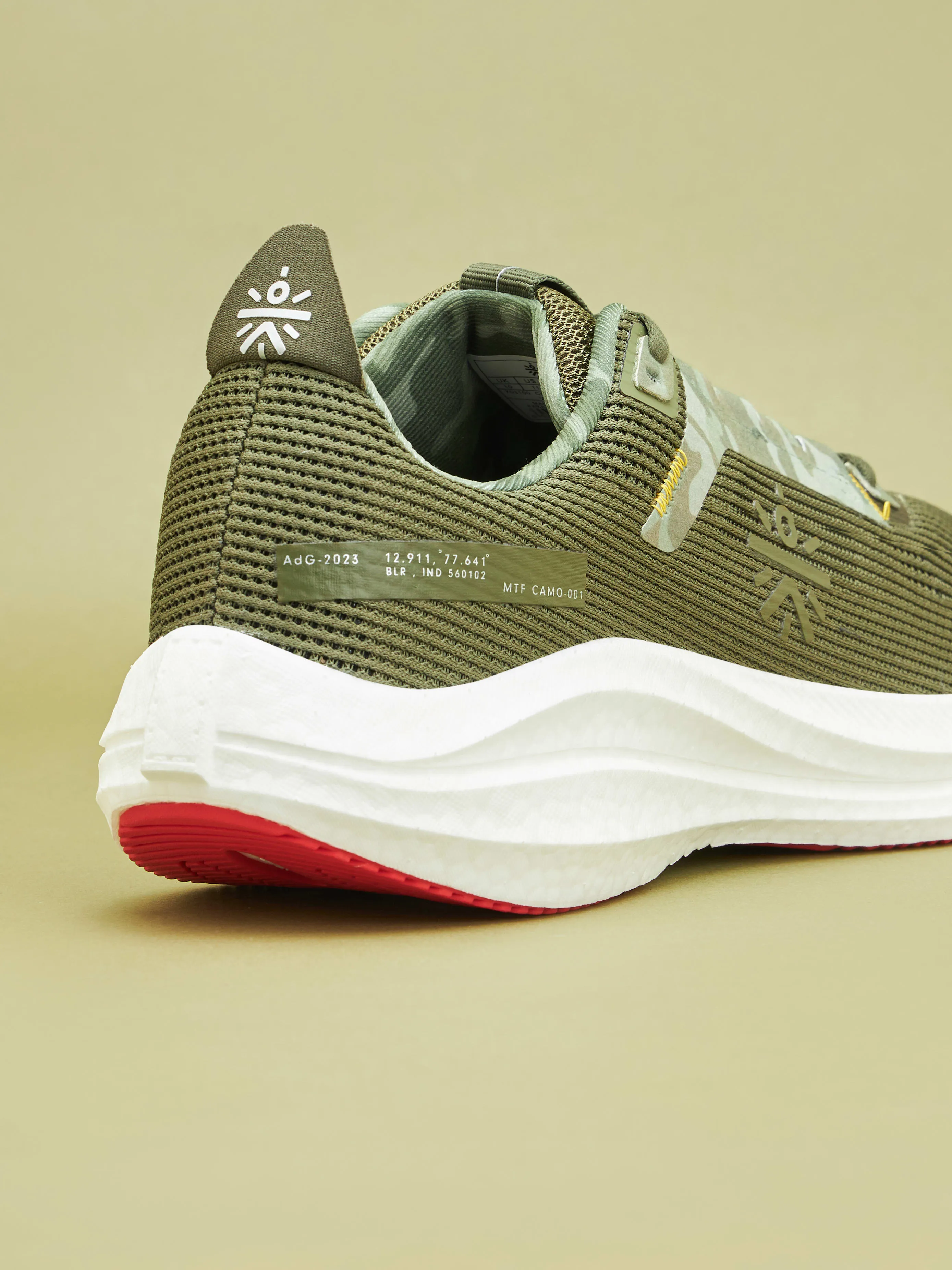 Running Bounce Shoes Versa DFNDR Men Running Shoes - Olive