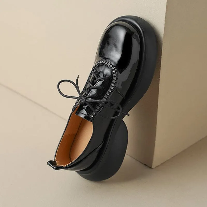 Women Round Toe Lace Up Platform Oxfords Patent Leather in Beige/Black Ros Hommerson Oxfords