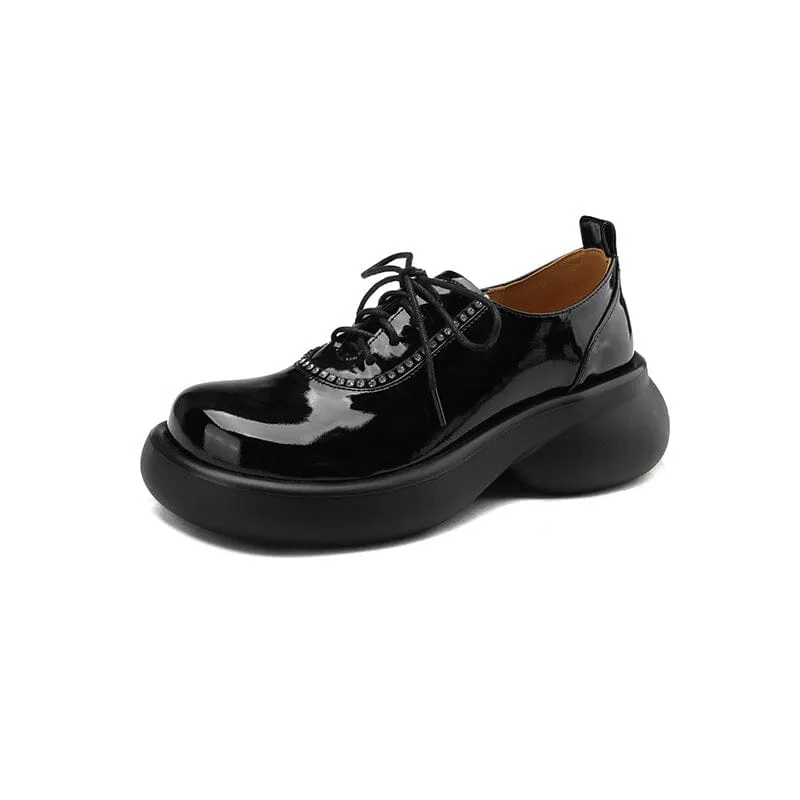 Women Round Toe Lace Up Platform Oxfords Patent Leather in Beige/Black Targhee Iii Oxfords