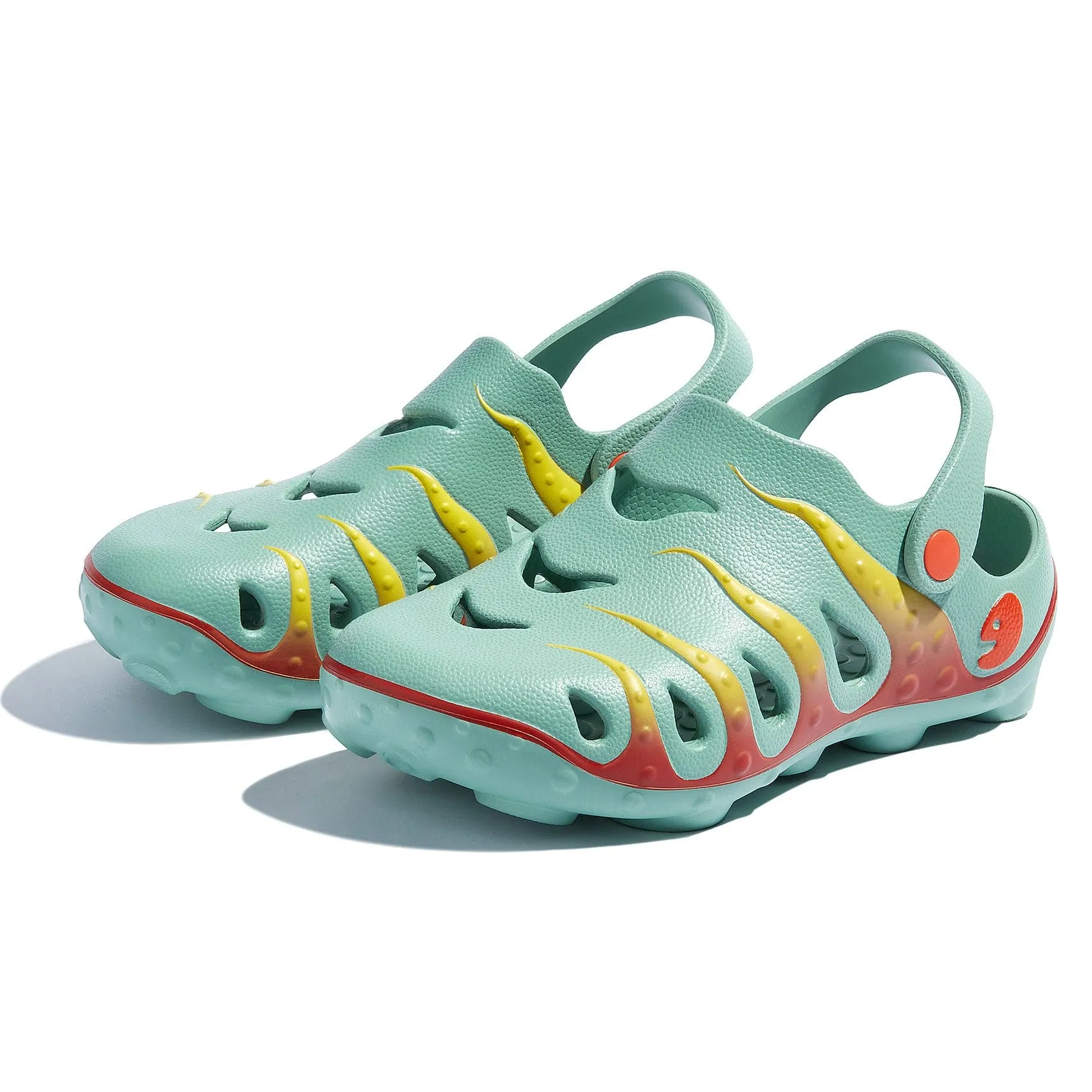Green Fire Octopus I Men Slip On Walking Sneakers